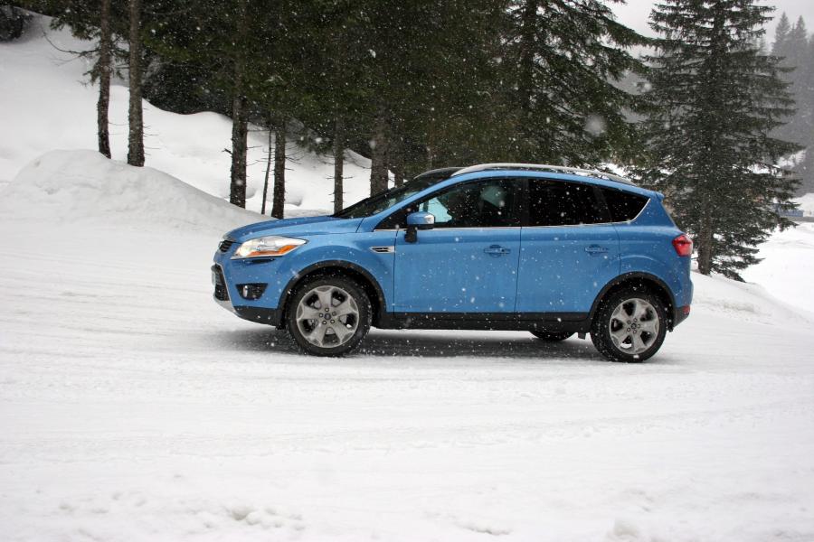  Ford Kuga 2008 года  (фото 95 из 139)
